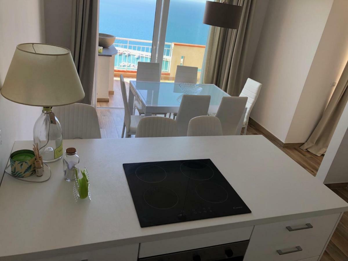 Appartamento vista mare Capo dʼOrlando Esterno foto