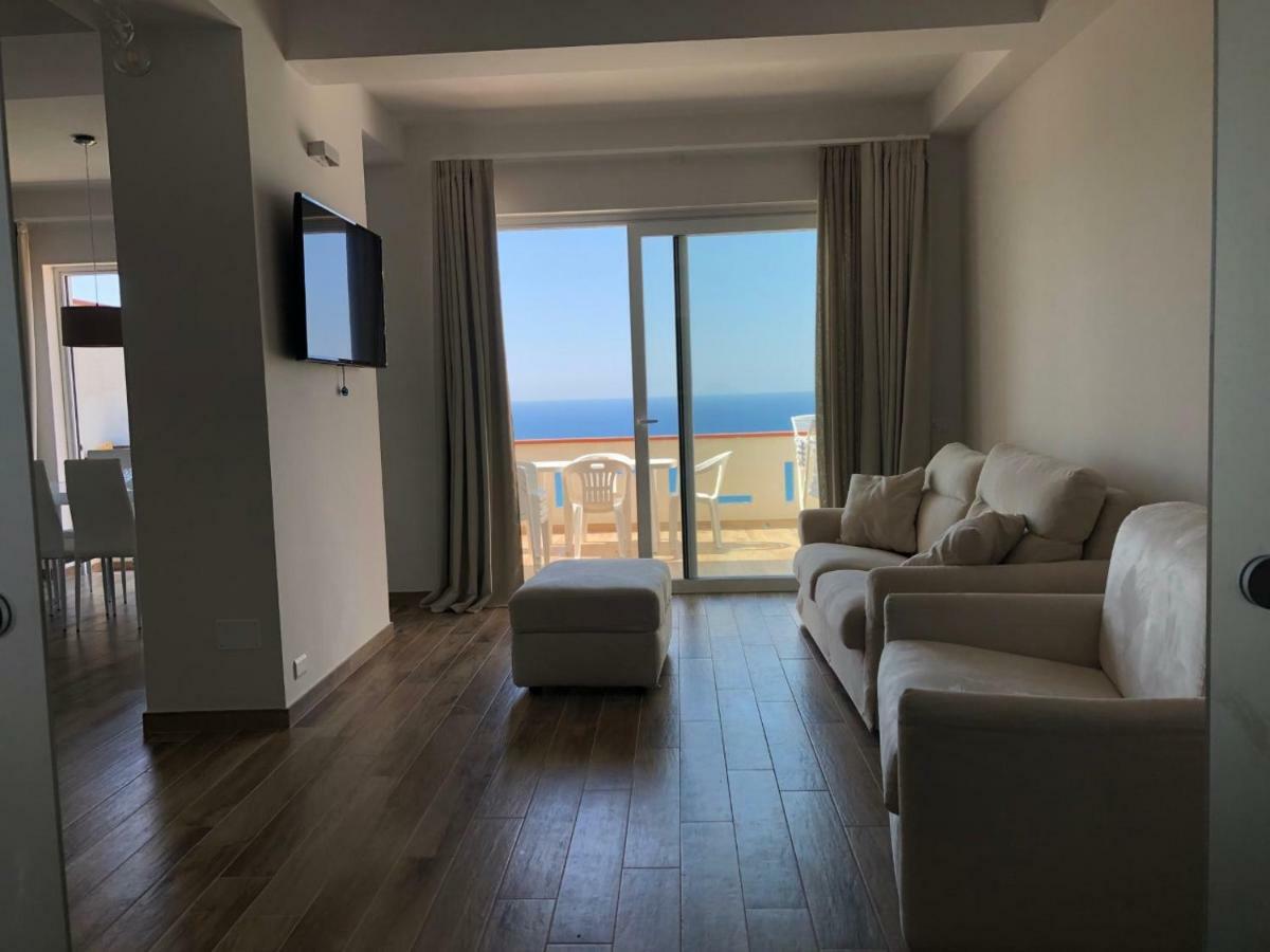 Appartamento vista mare Capo dʼOrlando Esterno foto